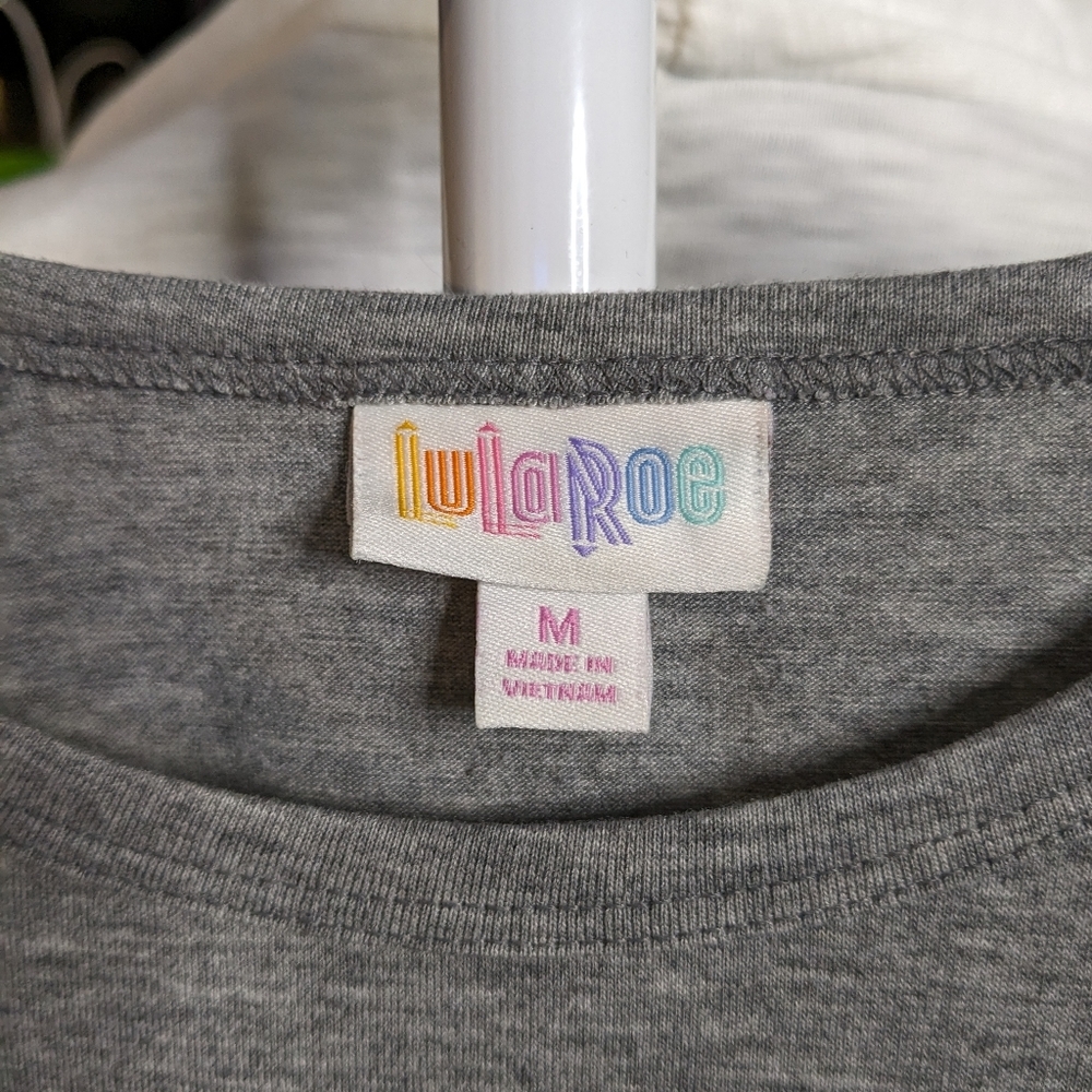 Lularoe Medium Randy Raglan Tee - Picture 5 of 7